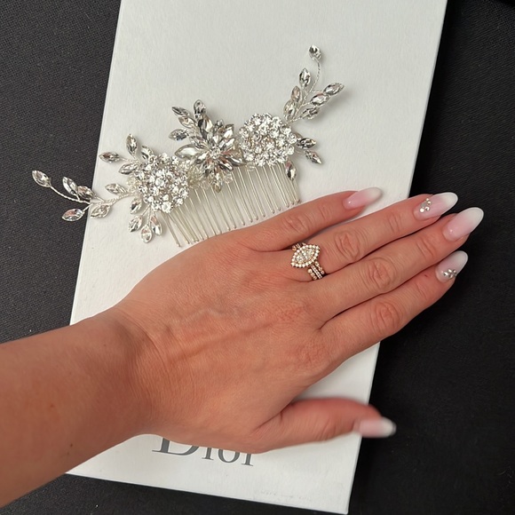 BRIDAL HAIR PIN - Picture 4 of 4